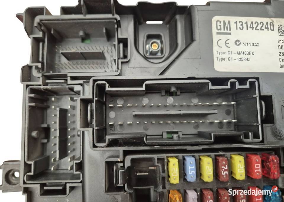 SKRZYNKA BEZPIECZNIKÓW MODUŁ BSI OPEL CORSA D 13 Działoszyce
