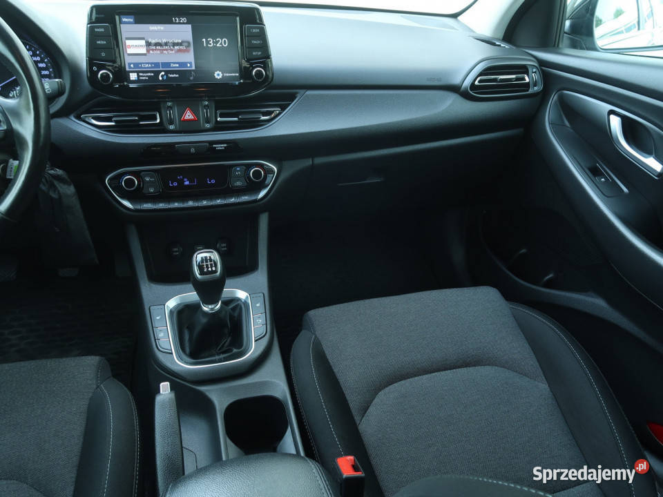 Hyundai i30 15 DPI wielofunkcyjna kierownica