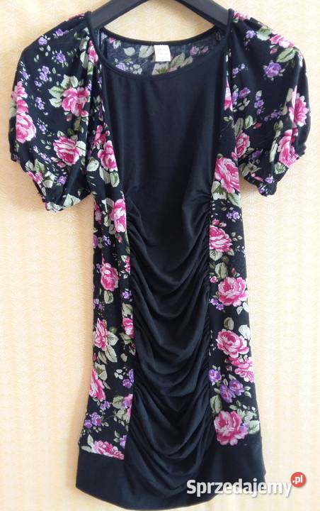 Tunikabluzka czarna w kwiatySM z dekoltem Łódź sprzedam