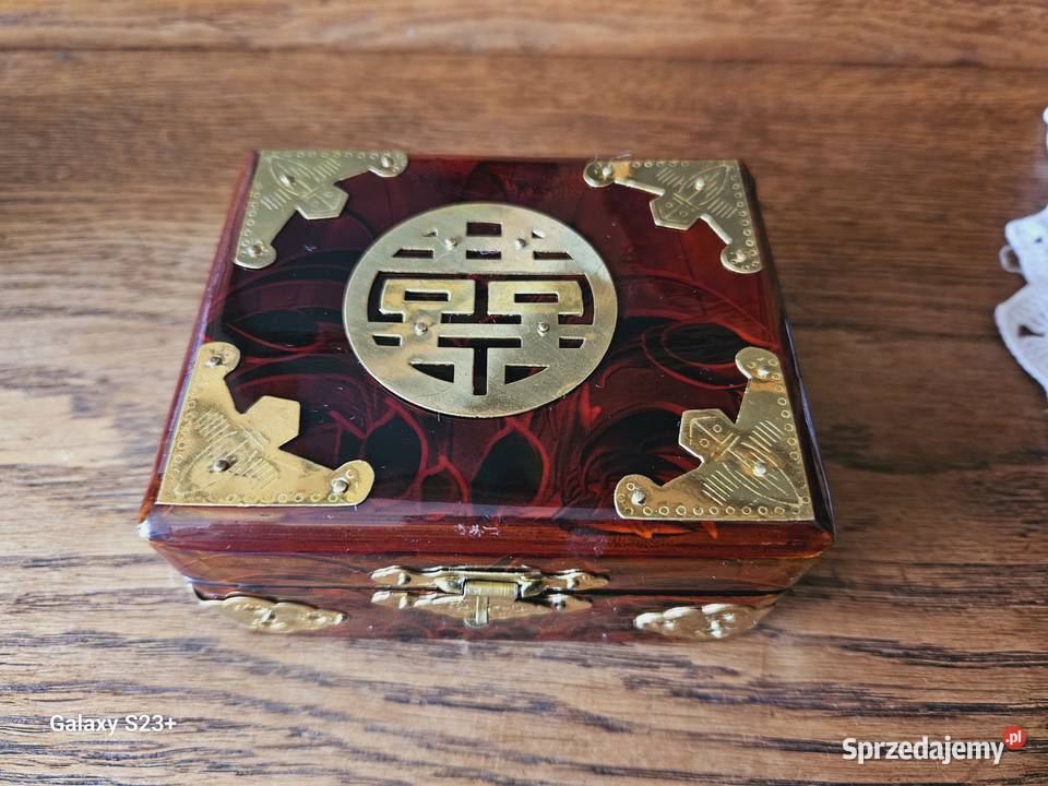 Szkatułka vintage puzderko skrzynka piękna stara Pozostałe Piastów