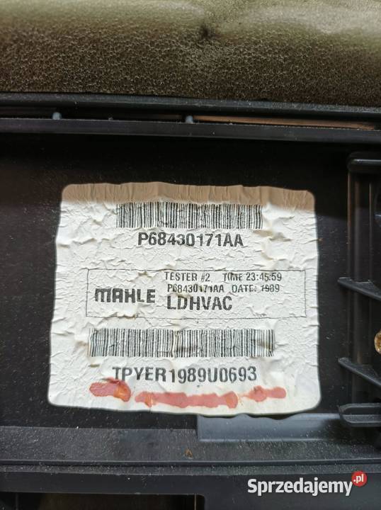 NAGRZEWNICA EUROPA KOMPLETNA P68430171AA Dodge Rok produkcji 2019 Części samochodowe