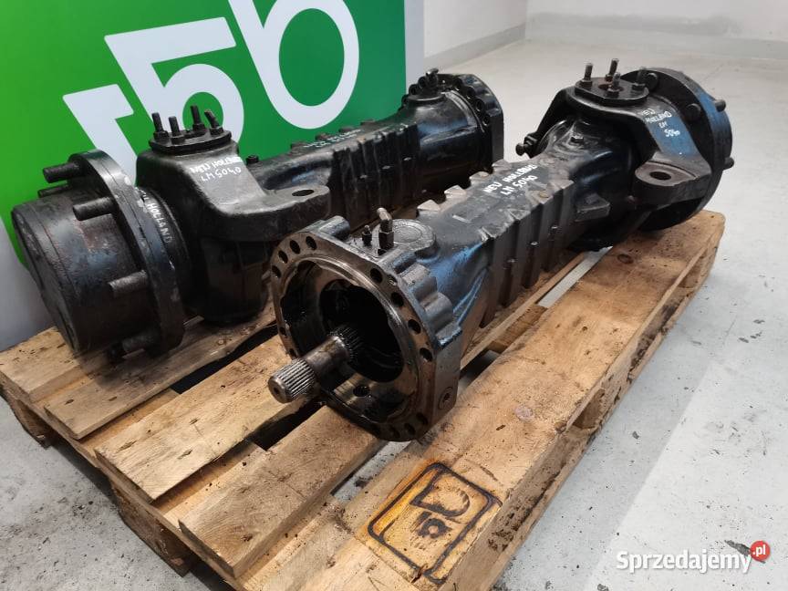 Holland LM 5040 Zwolnica Zwrotnica Półoś Pochwa Wilkowo