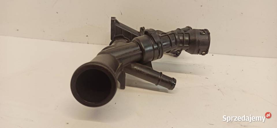 SEAT ATECA OBUDOWA TERMOSTATU 04L121071E Motoryzacja