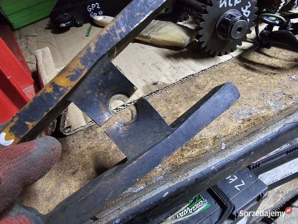 Yamaha DT 80 lc2 ślizg łańcucha wahacza DT80 Jelenia Góra sprzedam