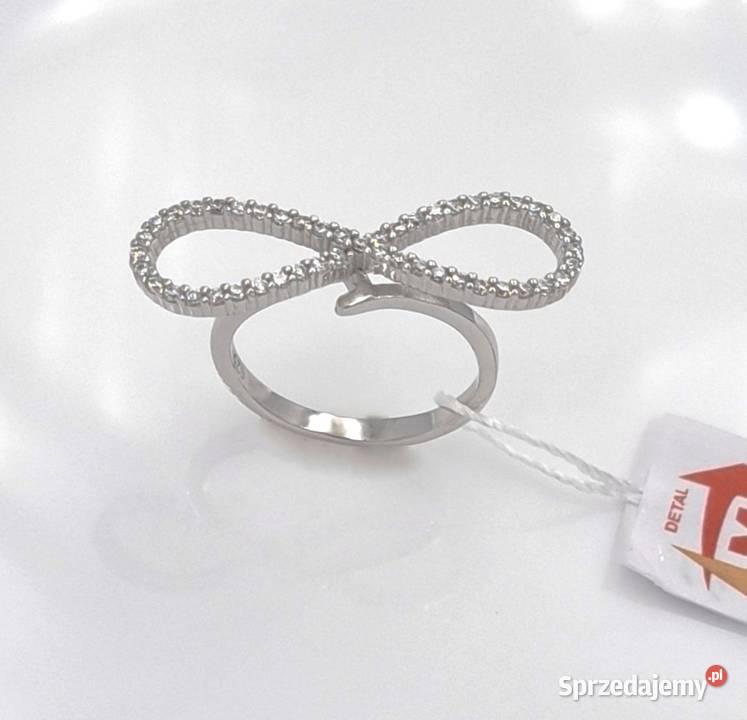 40Pierścionek r14 srebrny nieskończoność z Poznań