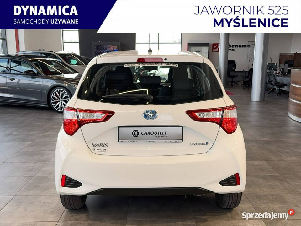 Toyota Yaris VAT 23 15 hybrid 100 eCVT 2017 r Myślenice