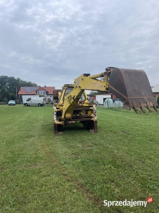 Sprzedam koparko ładowarkę JCB 3c Rok produkcji 1973 Turek sprzedam