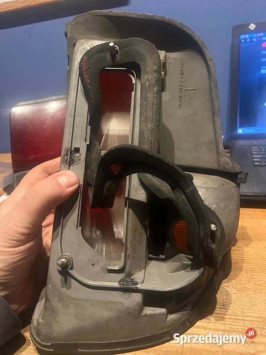 Lampa tył lewa mitsubischi galant 96 sprzedam