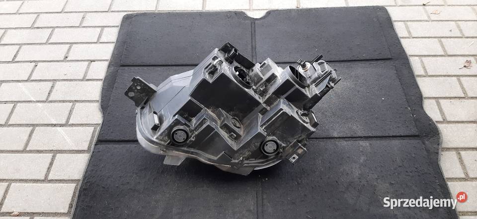 Opel combo E 2018 Lampa prawa przód Kościerzyna sprzedam