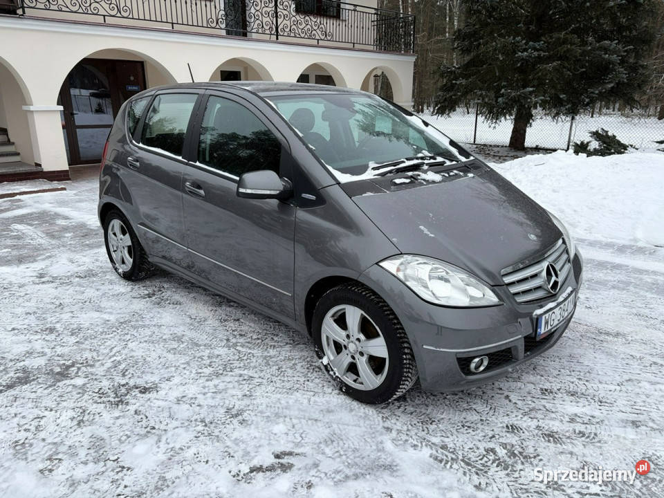 Mercedes A 180 17 benzyna Avantgarde Półskóry
