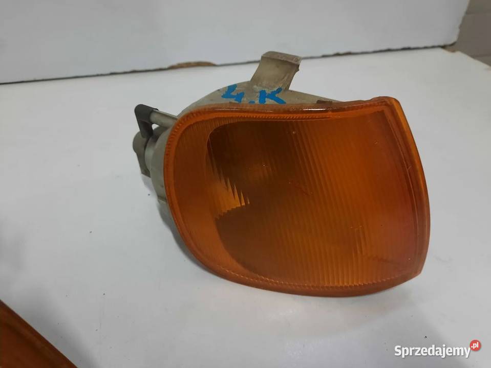 4K VW POLO KIERUNEK KIERUNKOWSKAZ MIGACZ PRAWY