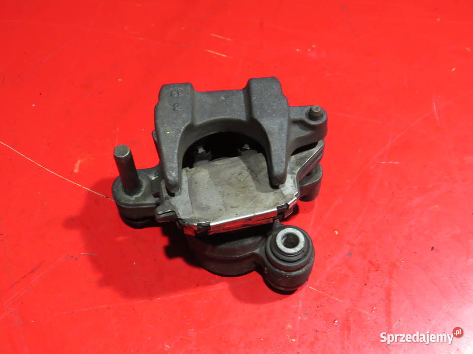 HONDA HORNET 600 PC36 03 zacisk hamulca tył
