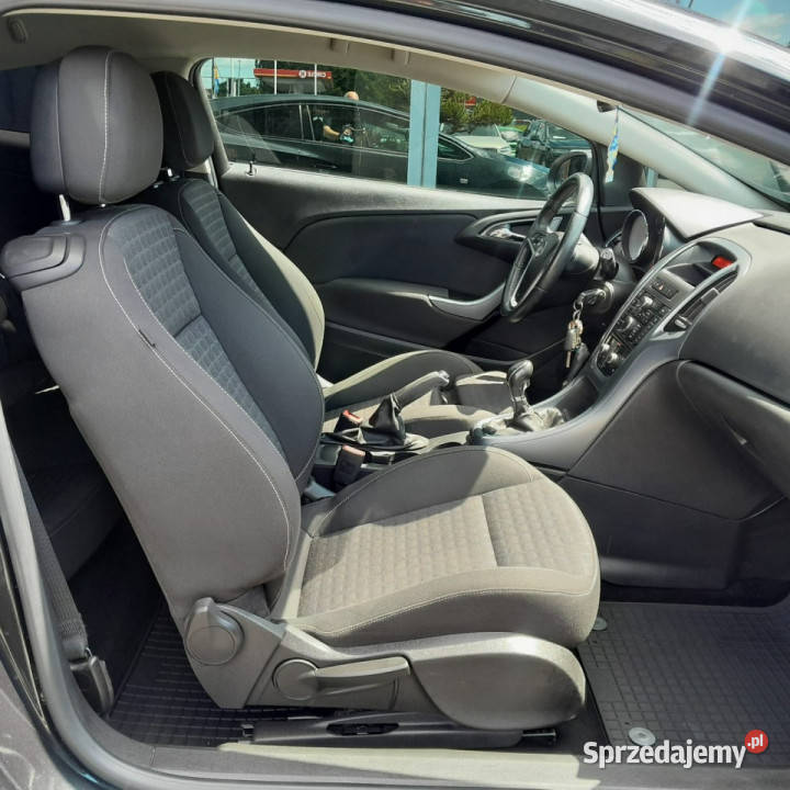 Opel Astra GTC benzynka tempomat klimatyzacja Żory sprzedam
