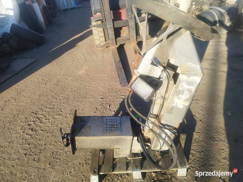 Mechanizm rozsiewacz soli nawozu piasku nasion Strzyżew