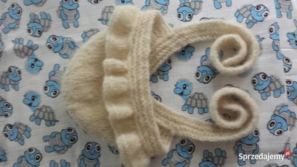 Czapeczka newborn alpaka ecru sesja Warszawa