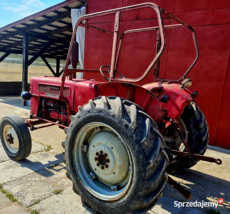 Ciągnik rolniczy mccormick b275 sprowadzony Lubawa