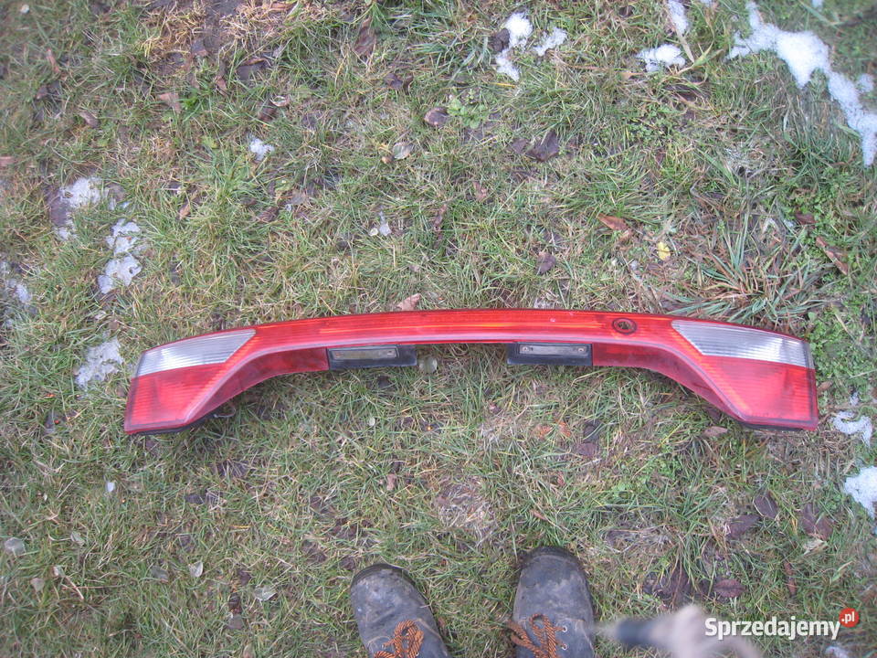 Lampa blenda listwa tylnej klapy Seat Toledo II