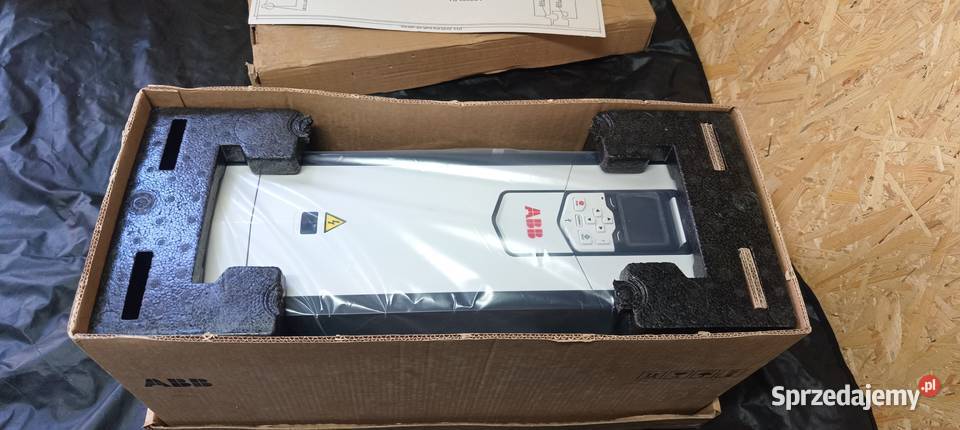 Falownikprzemiennik częstotliwości ABB ACS880 Wiązów sprzedam