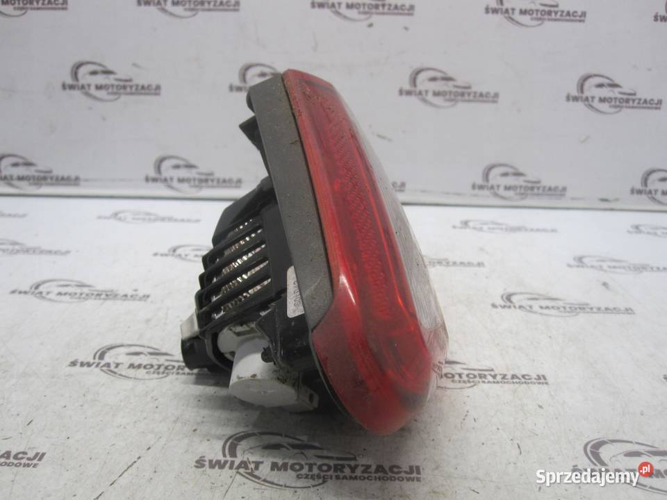 OPEL CORSA E 17r lampa lewa tył w klapę 3901