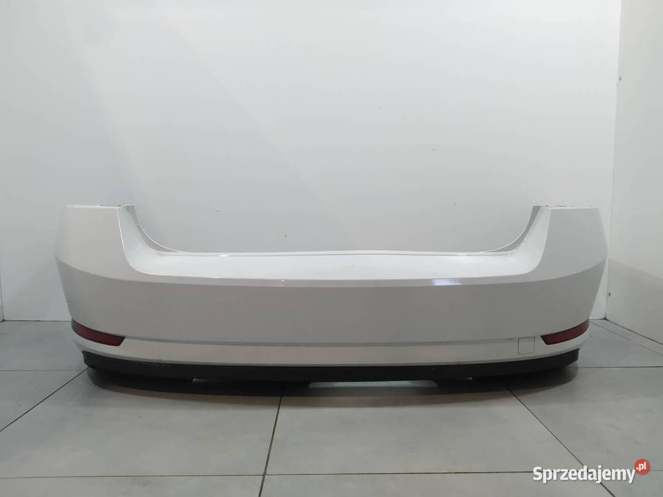 ZDERZAK TYŁ 5D HB PDC LS9R Skoda Superb III Rok produkcji 2017