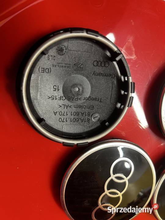 Dekielki Audi Oryginał 61mm komplet Łuków