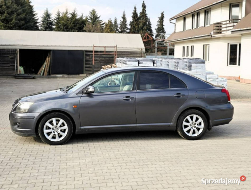 Toyota Avensis Klima Alu II 20032009 światła przeciwmgielne Avensis Nowy Sącz