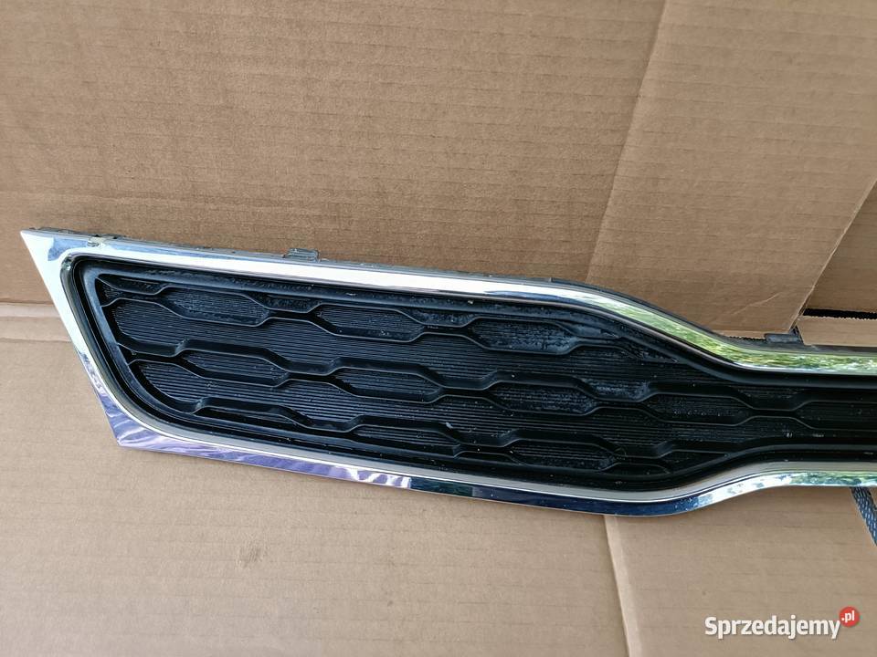 Grill ATRAPA KIA RIO SEDAN 863511W230 CHROM