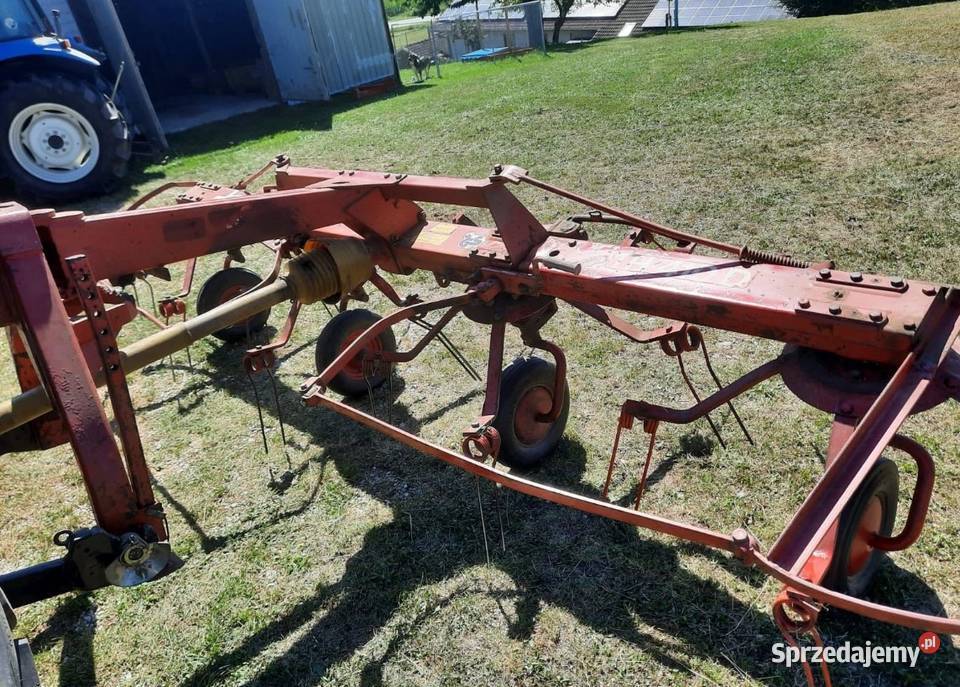 Przewracarka Przetrząsarka firmy Fella Zgrabiarki i przetrząsacze dolnośląskie sprzedam