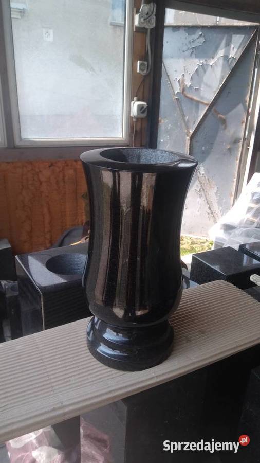 Wazon granitowy szwed dolnośląskie Prusy