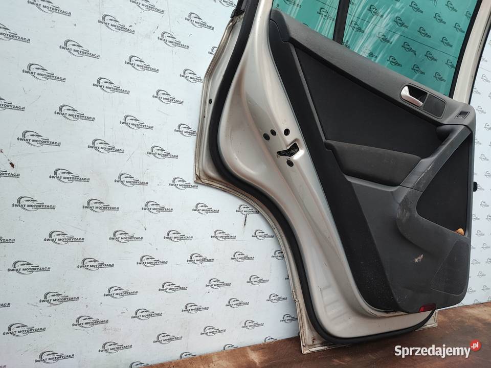 VOLKSWAGEN TIGUAN I 10r drzwi lewe tył 110 Kielce