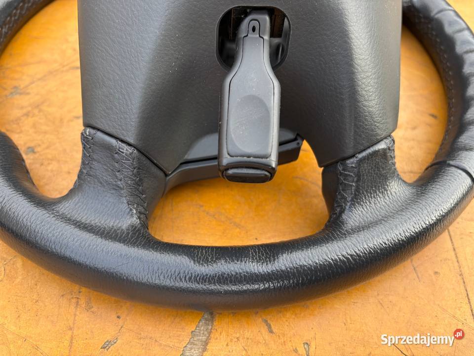 Kierownica skóra komplet Toyota Avensis T25 Stan