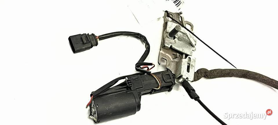 DOCIĄG KLAPY AUDI A8 D3 LIFT 4E0827383C Pozostałe Lipno