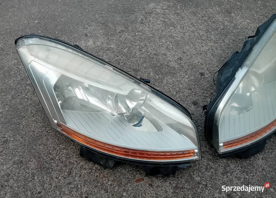 Citron C4 Picasso reflektory lampy przednie osobowe Przeźmierowo