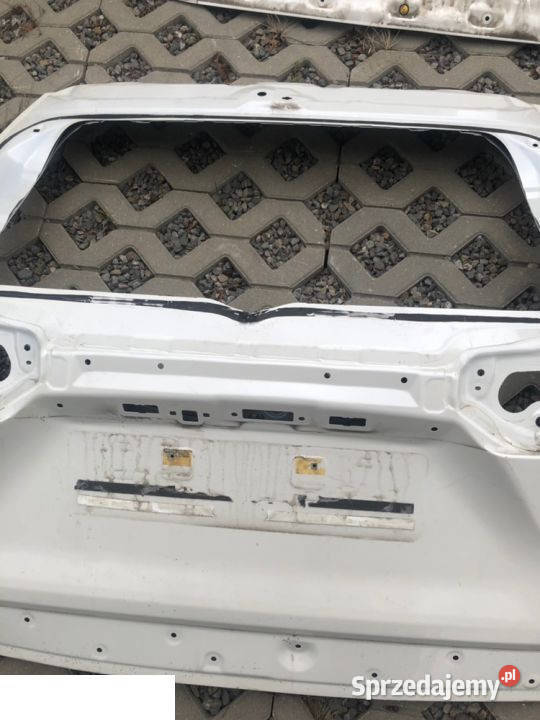 Toyota RAV 4 klapa pokrywa bagażnika osobowe Kozubszczyzna