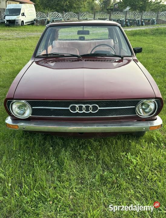 Audi 80 B1 sedan odpala Radom