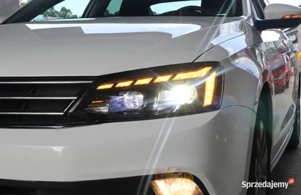 NOWE lampy przednie lampa przód VW Jetta 2010 Bełchatów
