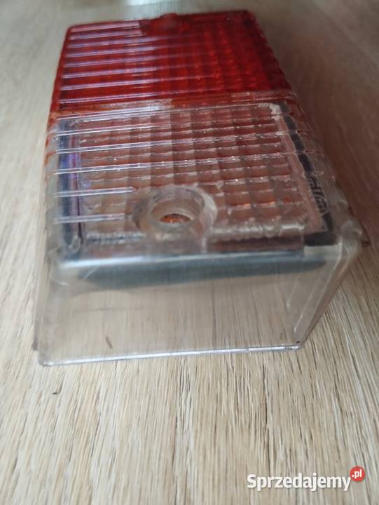Klosz lampy zespolonej przód Polonez 1500 lewe