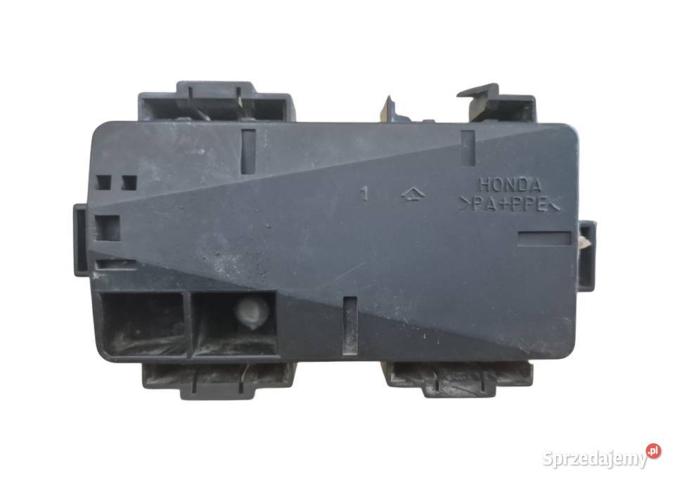 SKRZYNKA BEZPIECZNIKÓW HONDA CRV I CRV 1 20 osobowe