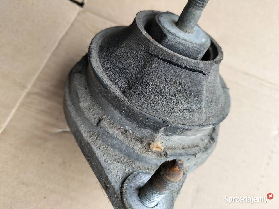 PODUSZKA SILNIKA AUDI 80B4 8A0199379E osobowe Kamień-Kolonia