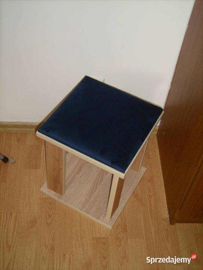 Taboret stołek miękki 38x33x33 Gorzyce