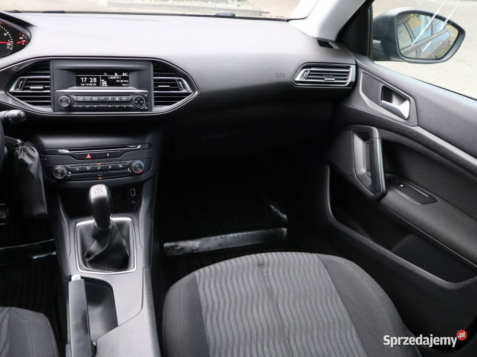 Peugeot 308 12 PureTech Katowice