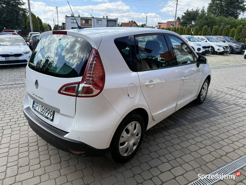 Renault Scenic 16 110 Klimatyzacja Navi III Rok produkcji 2010 Scenic Orzech