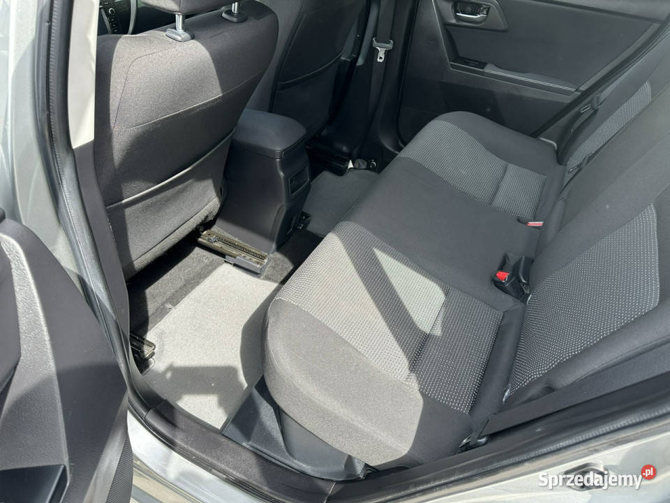 Toyota Auris Hybryda niski przebieg oryginalny wielofunkcyjna kierownica