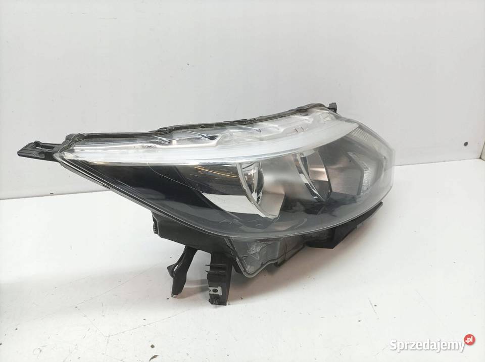 LAMPA PRZÓD PRAWA EUROPA Nissan Qashqai II 2013