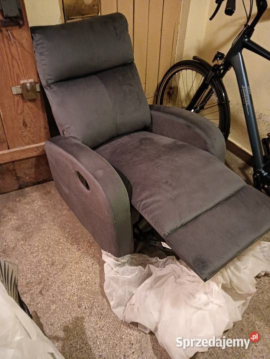 FOTEL OBROTOWOBUJANY