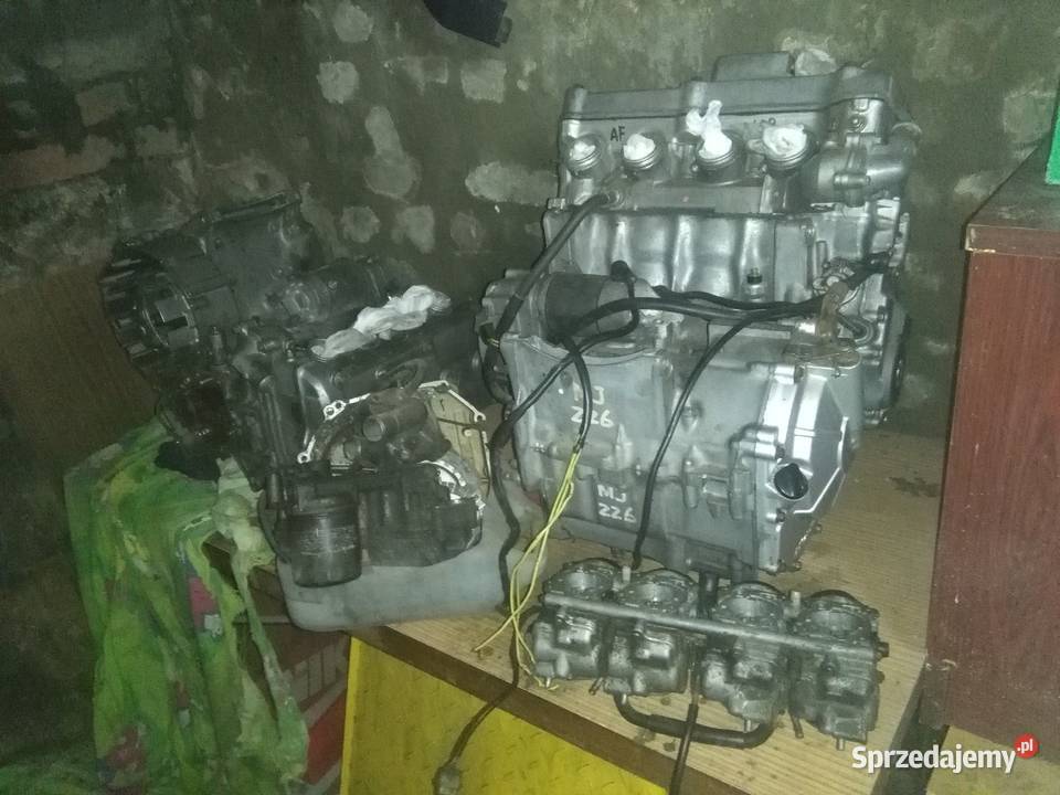 Silniki 2 sztuki Cbr f2 f3na czesci całość Opole Lubelskie