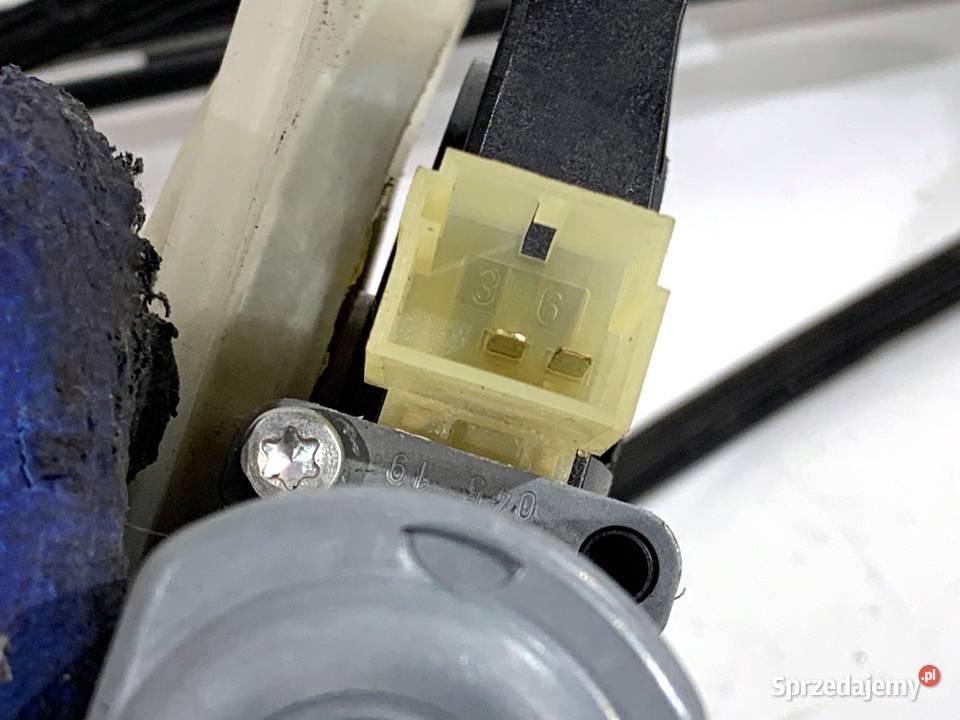 PODNOŚNIK SZYBY LEWY PRZÓD VW TROC 2GA837461F osobowe sprzedam