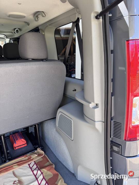 Vivaro Tour 8 osób Zadbany Prywatny nie Handlarz diesel sprzedam