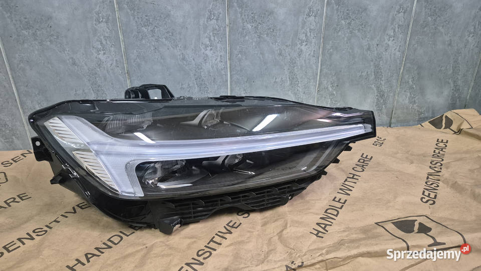 Volvo XC60 II 2 Lift lampa prawa przednia Bielsko-Biała sprzedam