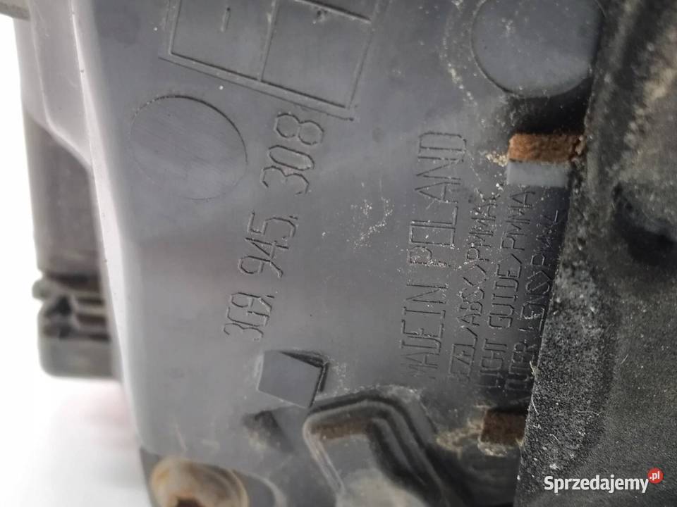 LAMPA TYŁ W KLAPĘ PRAWA KOMBI LED 3G9945308A VW